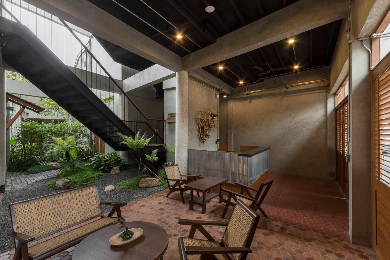 Hidden Garden Hostel Chiang Mai Bagian luar foto